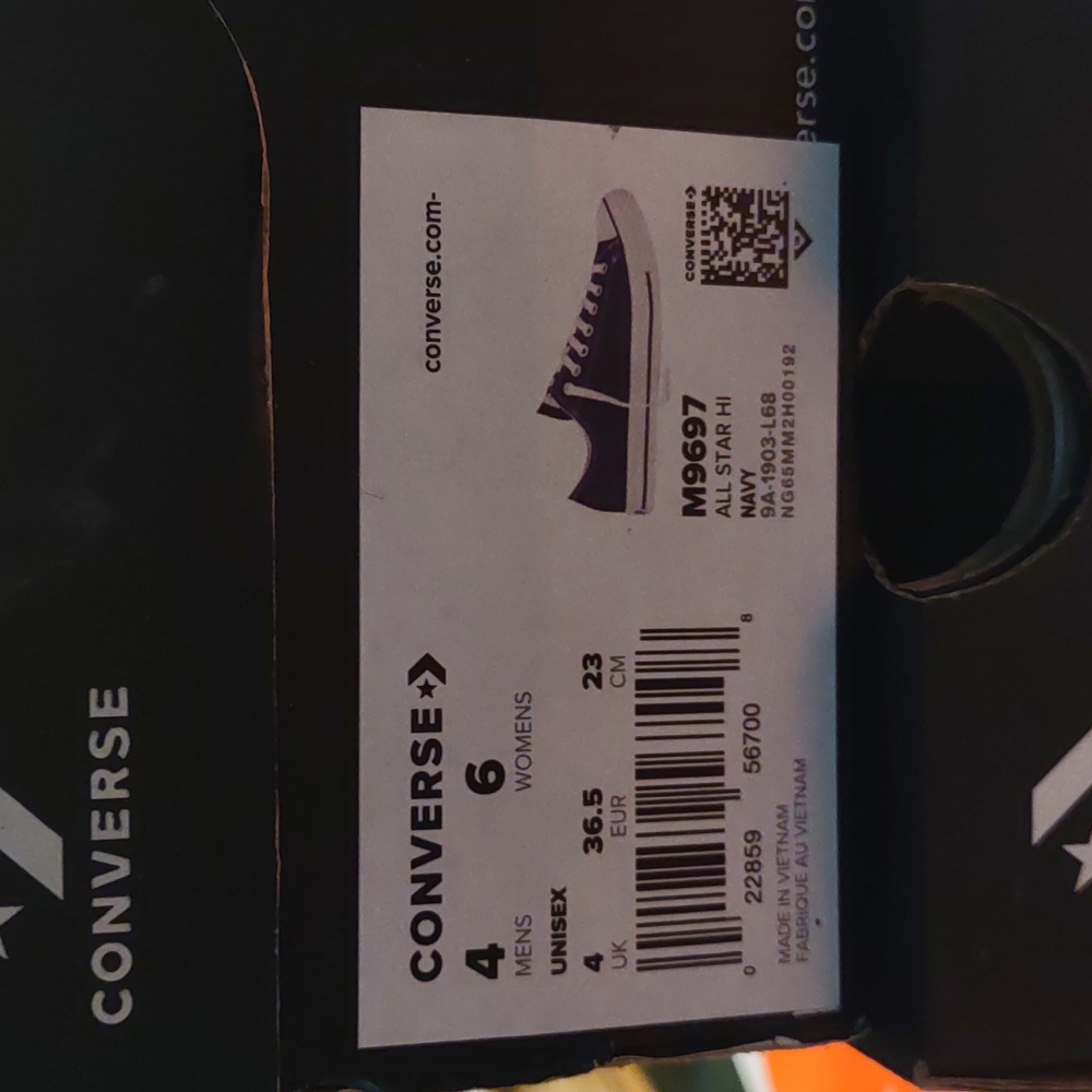 Converse navy women's size 6. All stars..